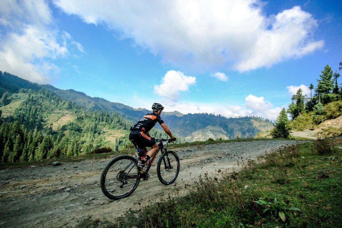 Himalayan cycling experience